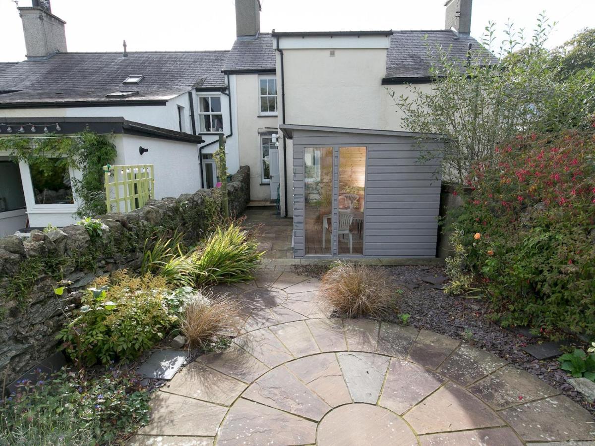 Pass The Keys Comfortable Stone Built Cottage In Menai Bridge Exterior foto